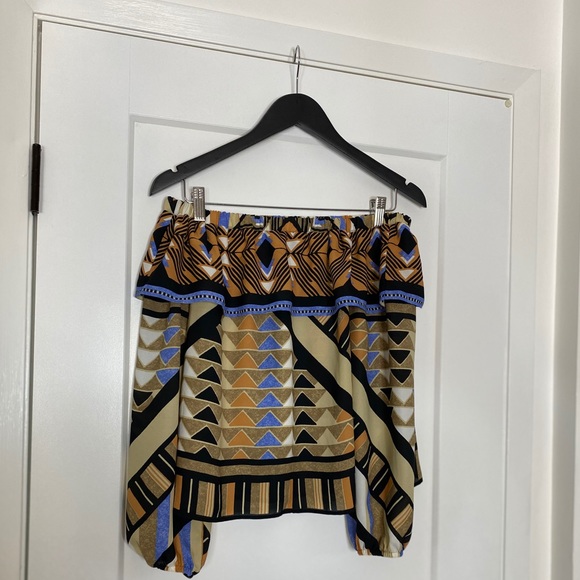 H&M off the shoulder top - Picture 2 of 5